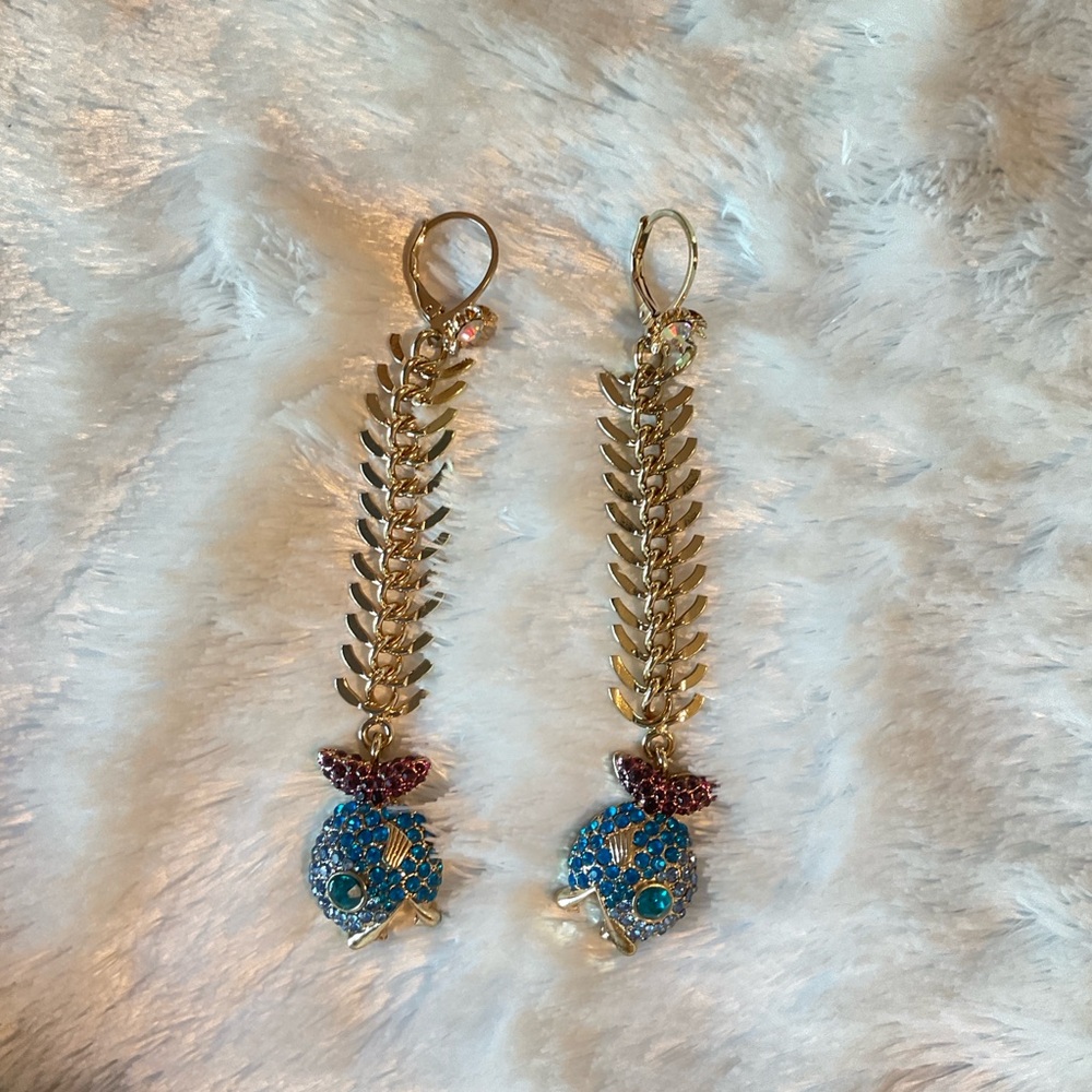 BETSEY JOHNSON EARRINGS - Picture 4 of 4